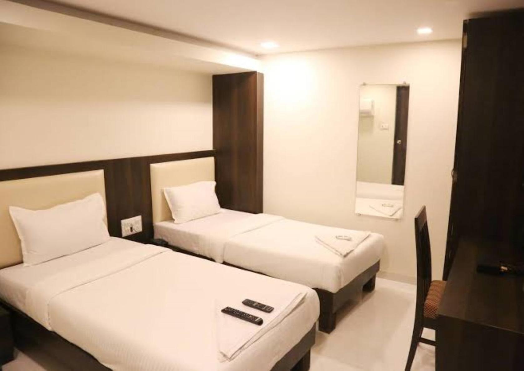 Hotel Blue Terminal Mumbai Kültér fotó