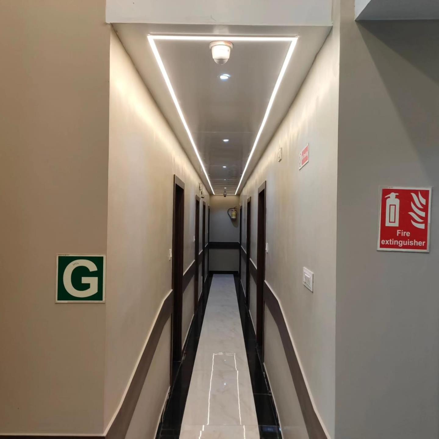 Hotel Blue Terminal Mumbai Kültér fotó